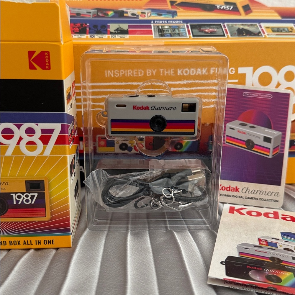 Kodak Charmera 1987 Edition - Picture 3 of 10